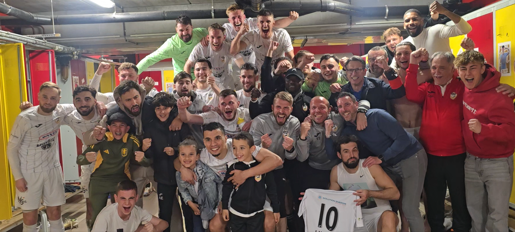 إسمآعيل العمري يتوقع بفوزالمنتخب المغربي اقل من17بكأس إفريقيا ( اللاعب كونتا لوعون يحتفى به )